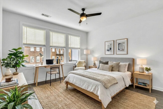 Skylark in Savannah, GA - Foto de edificio - Building Photo