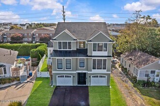 1608 East St in Point Pleasant Beach, NJ - Building Photo - Building Photo