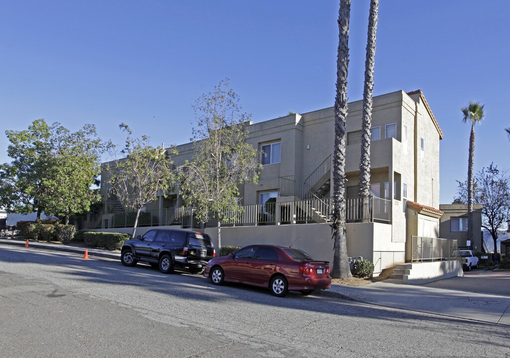 Casa Victoria in Escondido, CA - Building Photo