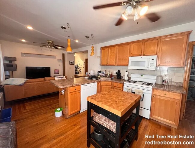 3 Aldie St, Unit 2