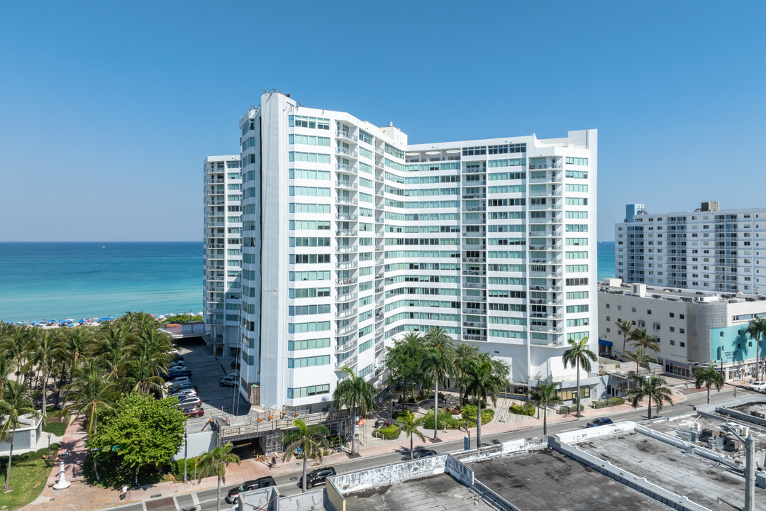 Burleigh House in Miami Beach, FL - Building Photo