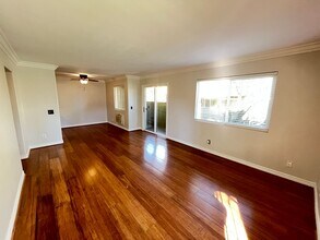 176 Avenida Descanso in Oceanside, CA - Building Photo - Building Photo