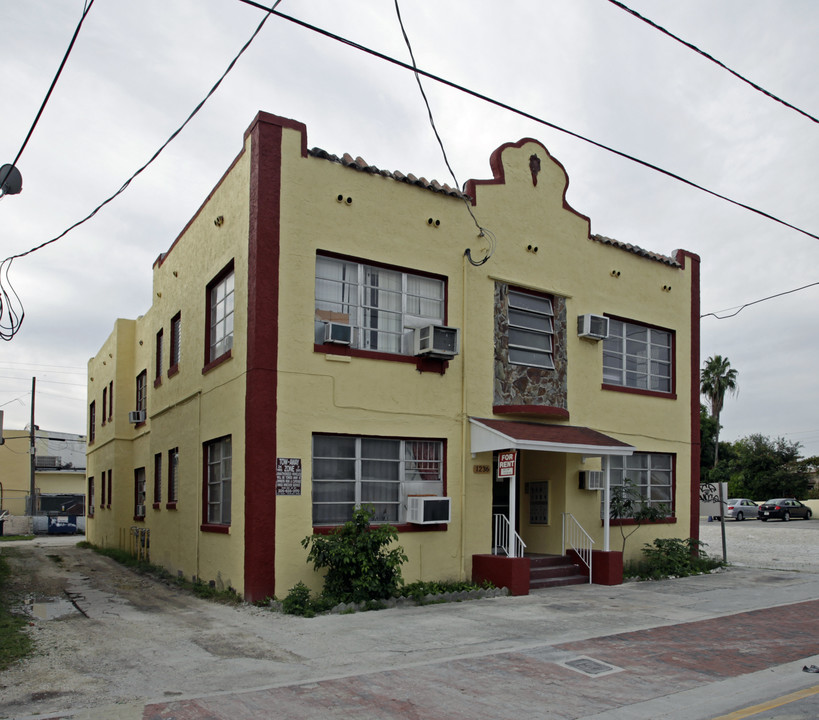 1236 SW 7th St in Miami, FL - Building Photo