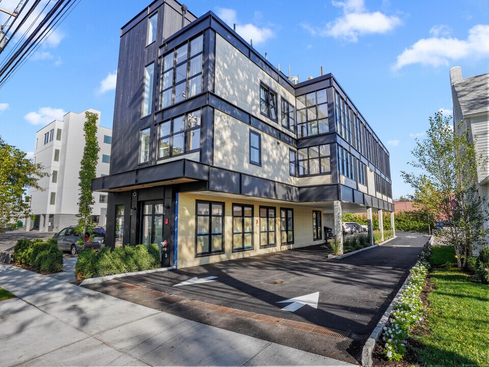 116 Sherman St in Fairfield, CT - Building Photo