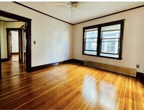 9 Roberts Rd, Unit 2 in Cambridge, MA - Building Photo - Building Photo