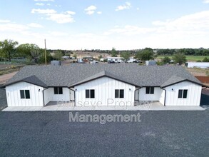 792 W 19th S St in Snowflake, AZ - Foto de edificio - Building Photo