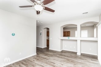 2520 Olay St in Las Vegas, NV - Foto de edificio - Building Photo