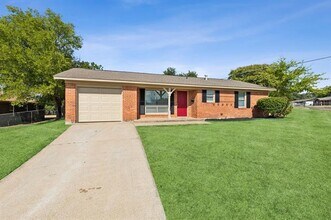 4600 Rushwood Ct in Fort Worth, TX - Building Photo - Building Photo