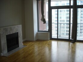 1600 S Prairie Ave, Unit 1805 in Chicago, IL - Building Photo