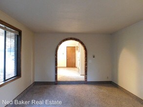 895 Juntura St SE in Salem, OR - Building Photo - Building Photo