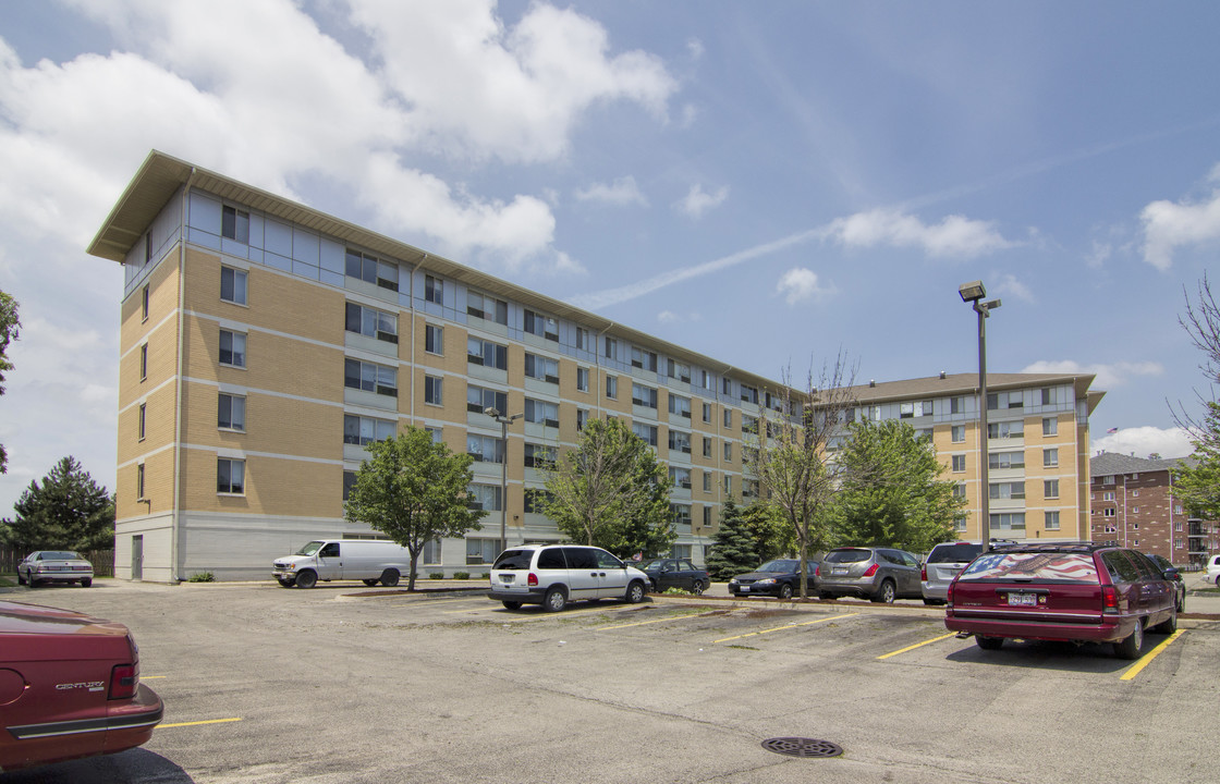 Riverwalk Senior Residences in Lyons, IL - Building Photo