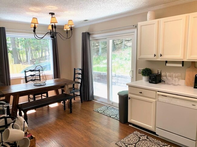 225 Grouse Dr in McGaheysville, VA - Building Photo - Building Photo