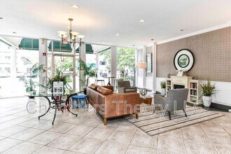 10570 Main St in Fairfax, VA - Building Photo - Building Photo