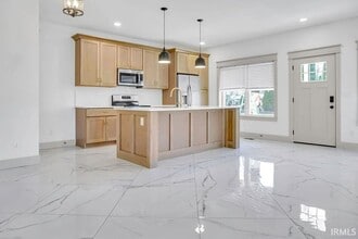 1104 N Grant St in Bloomington, IN - Building Photo - Building Photo