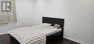 135 Hardcastle Dr in Cambridge, ON - Building Photo - Building Photo