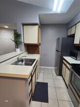2866 S University Dr in Davie, FL - Building Photo - Building Photo