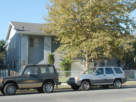 4040 Brunswick Ave in Los Angeles, CA - Building Photo