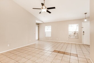 5046 E Holmes Ave in Mesa, AZ - Building Photo - Building Photo