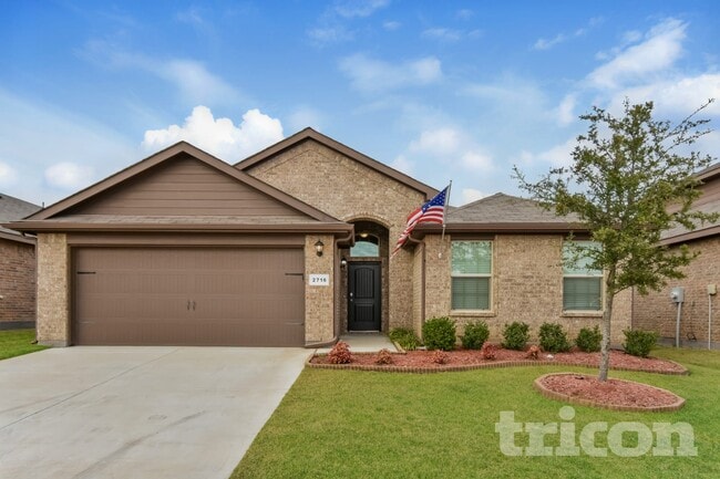 2716 Gains Mill Dr in Fort Worth, TX - Foto de edificio - Building Photo
