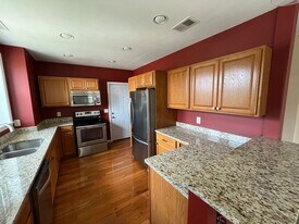1258 Illinois Ave in Pittsburgh, PA - Building Photo