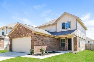 303 Blue Crane St in Huntsville, TX - Building Photo