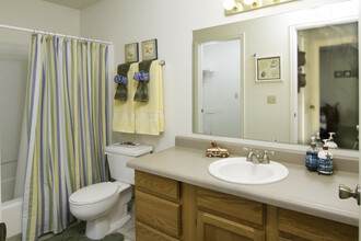 Union Meadows Apartments in Midvale, UT - Building Photo - Building Photo