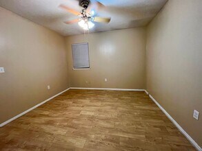 1112 SW 67th St in Oklahoma City, OK - Building Photo - Building Photo