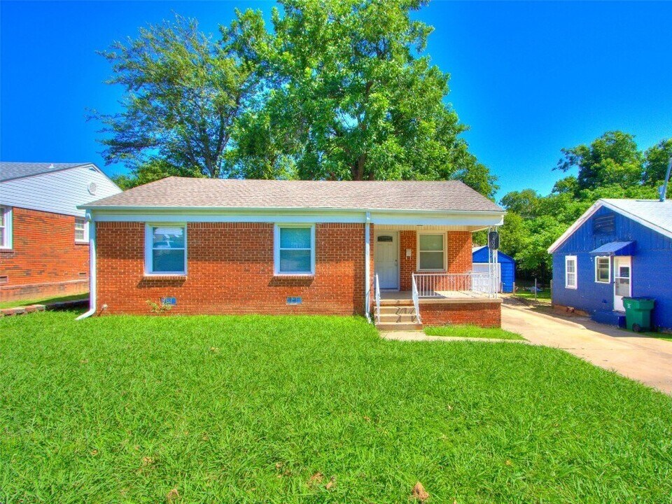 2409 NW 34th St in Oklahoma City, OK - Building Photo