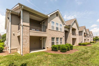 St. Andrews Apartments in Murfreesboro, TN - Building Photo - Building Photo