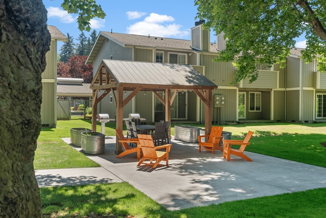 Country Gables Apartments