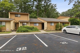 85 Debarry Ave in Orange Park, FL - Foto de edificio - Building Photo