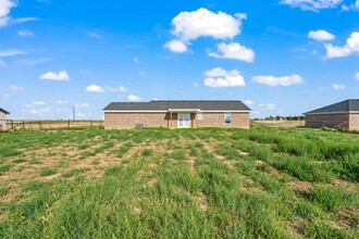 214 F M 789 in Slaton, TX - Building Photo - Building Photo