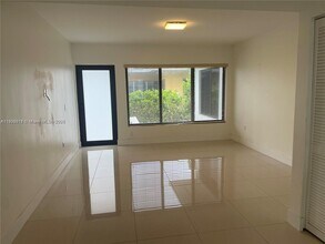 1765 Normandy Dr in Miami Beach, FL - Building Photo - Building Photo