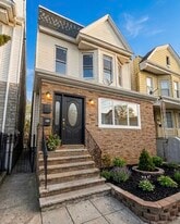 132 Bayview Ave in Jersey City, NJ - Building Photo