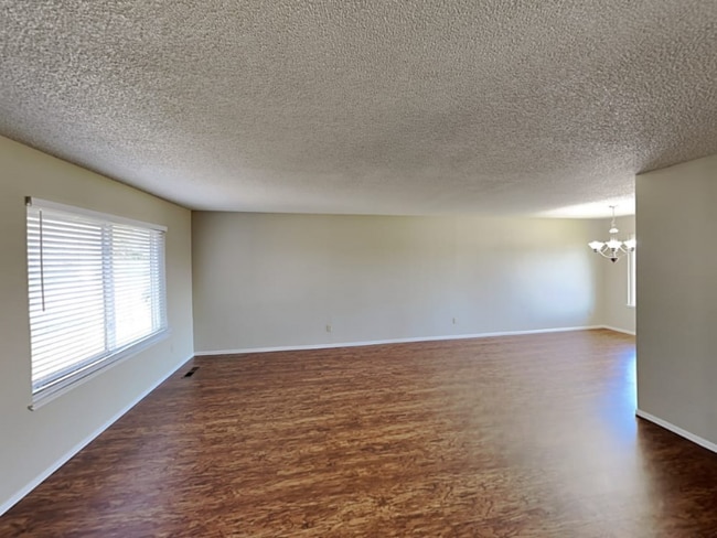 7437 Palmer House Dr in Sacramento, CA - Building Photo - Building Photo