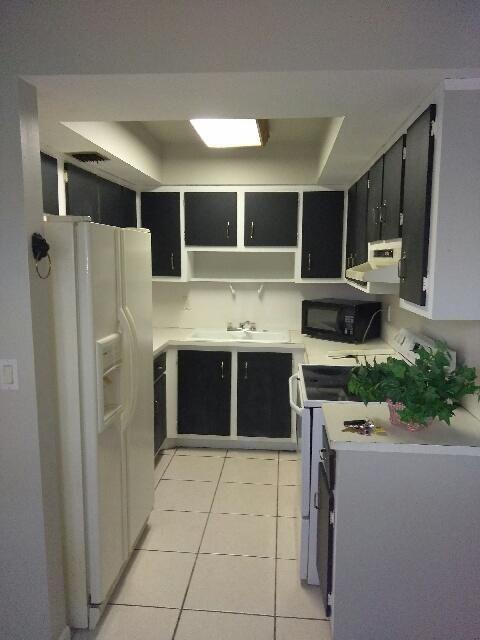 227 Castlewood Dr-Unit -206 in North Palm Beach, FL - Building Photo - Building Photo