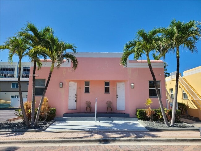 321 Hayes St in Hollywood, FL - Building Photo - Building Photo