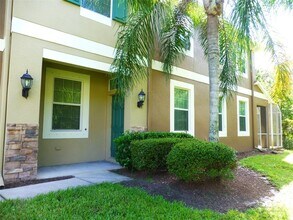 12480 Streamdale Dr in Tampa, FL - Building Photo - Building Photo