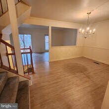 6054 Rockton Ct in Centreville, VA - Building Photo - Building Photo