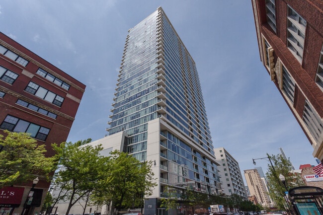 property at 1720 S Michigan Ave