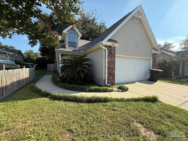 property at 1045 E Maxwell St