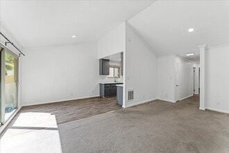 55 Fairmount Ave in Oakland, CA - Building Photo - Building Photo