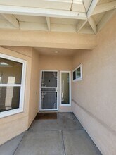 54 Avenida Descanso in Oceanside, CA - Building Photo - Building Photo