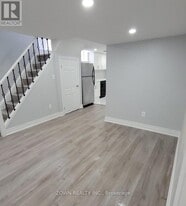 1668 Portland Ct in Pickering, ON - Building Photo