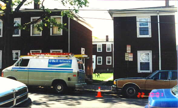 138-140 Spring St in Cambridge, MA - Building Photo