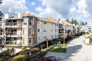 Rosewood Court in Maple Ridge, BC - Building Photo - Building Photo