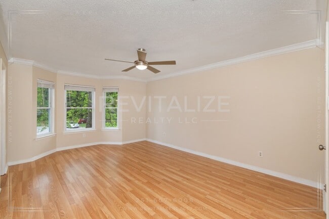 9490 Cinder Dr in Mobile, AL - Building Photo - Building Photo