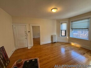 215 Harvard Ave, Unit 12 in Boston, MA - Building Photo - Building Photo