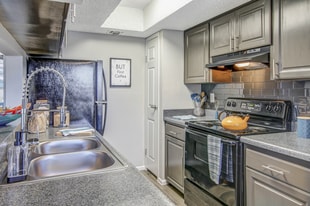 Vista del Rey Apartments by Shippy Properties