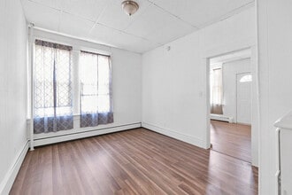 224 Cumberland St in Gloucester City, NJ - Building Photo - Building Photo